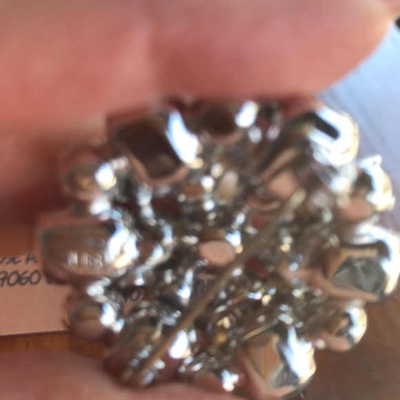 Weiss brooch!! - Picture 3 of 4